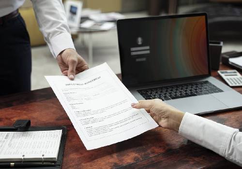 RESCISÃO ANTECIPADA DE CONTRATO DE PRESTAÇÃO DE SERVIÇOS PODE CUSTAR CARO: ATÉ 100% DO VALOR